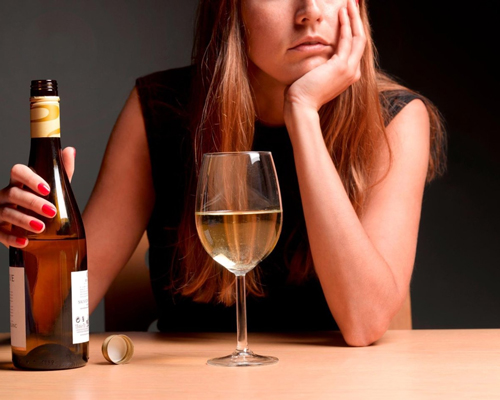 Анонимное лечение женского алкоголизма в Сиверском